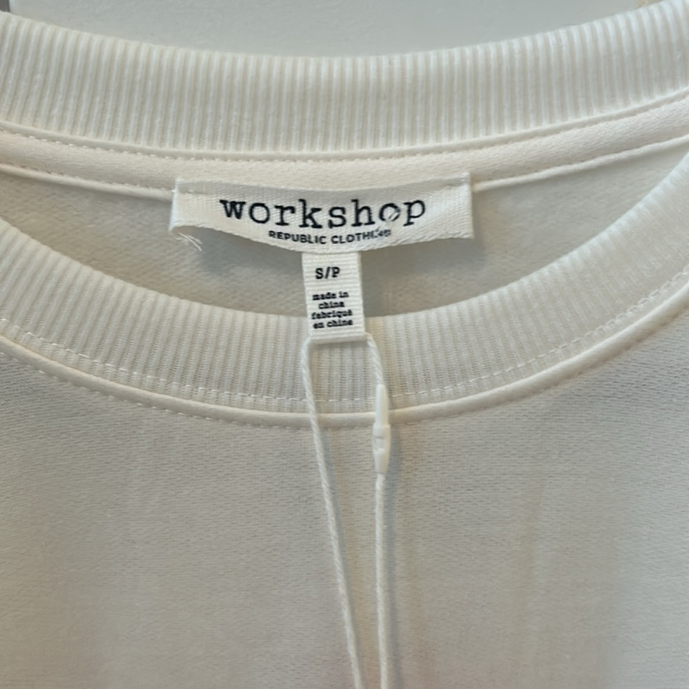 Mama sweatshirt! - Picture 2 of 8